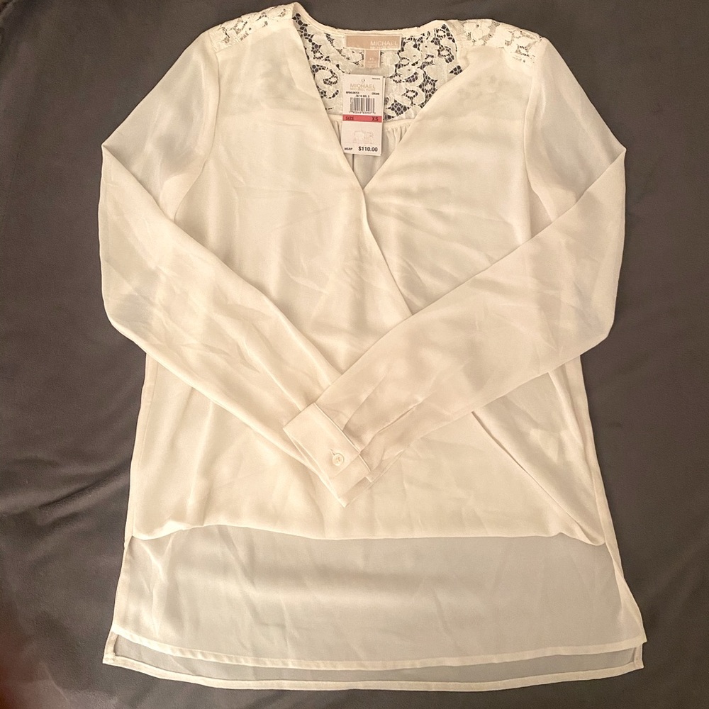 Michael Kors • White summer blouse with lace